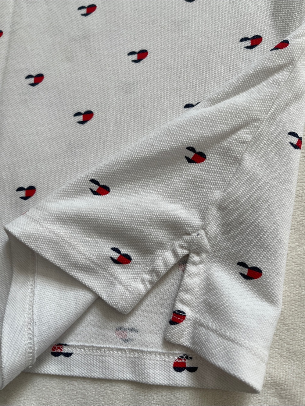 Tommy Hilfiger Hearts Polo Shirt♥️ - Picture 5 of 6